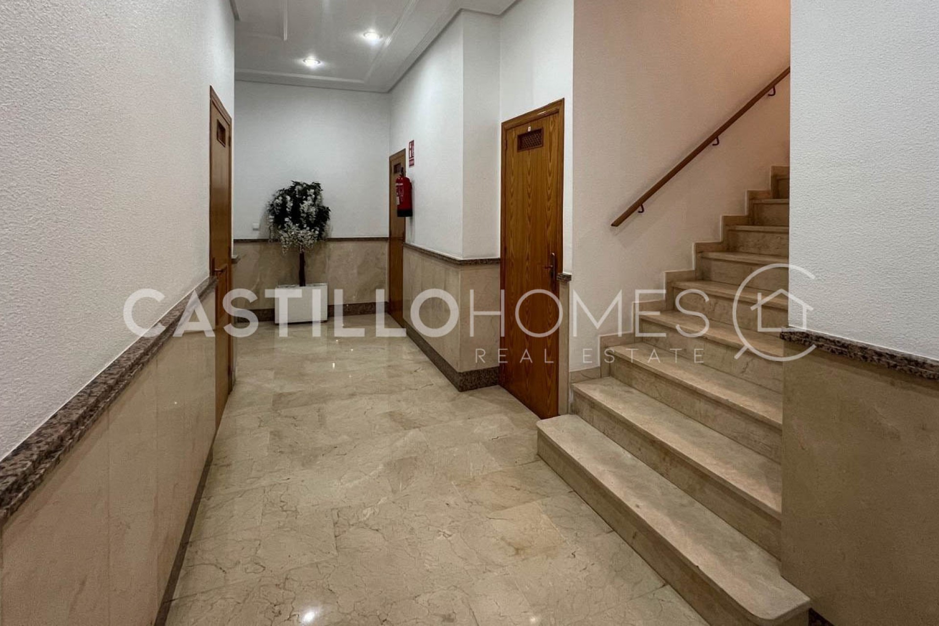 Resale - Apartment -
Torrevieja - Centro