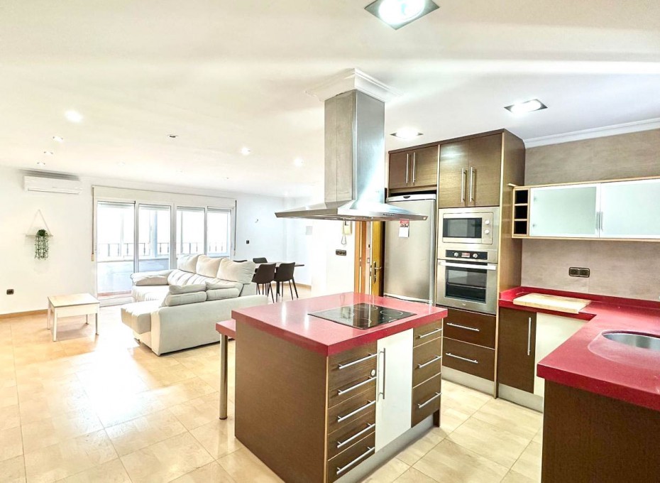 Resale - Apartment -
Torrevieja - Centro