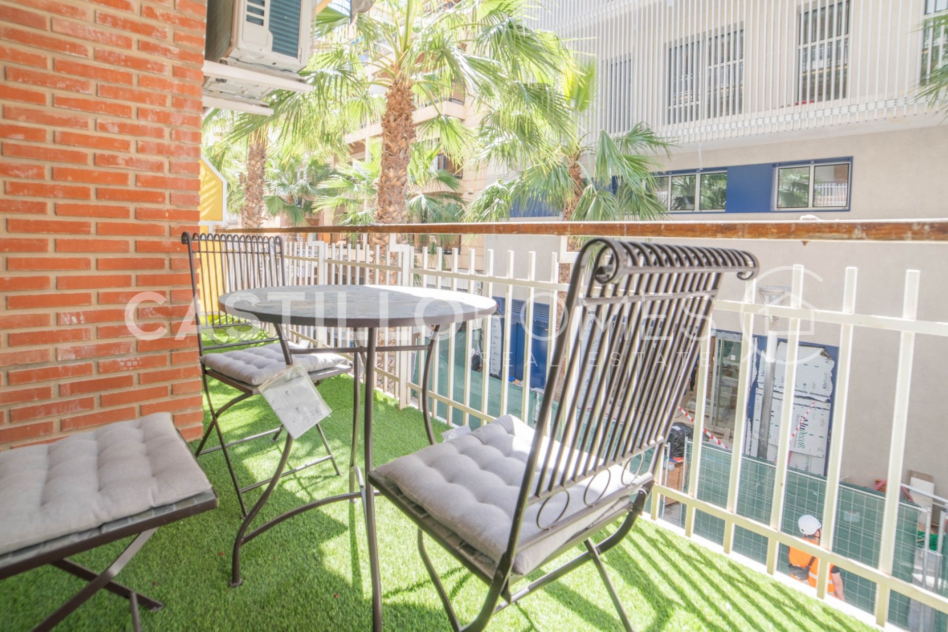 Resale - Apartment -
Torrevieja - Centro