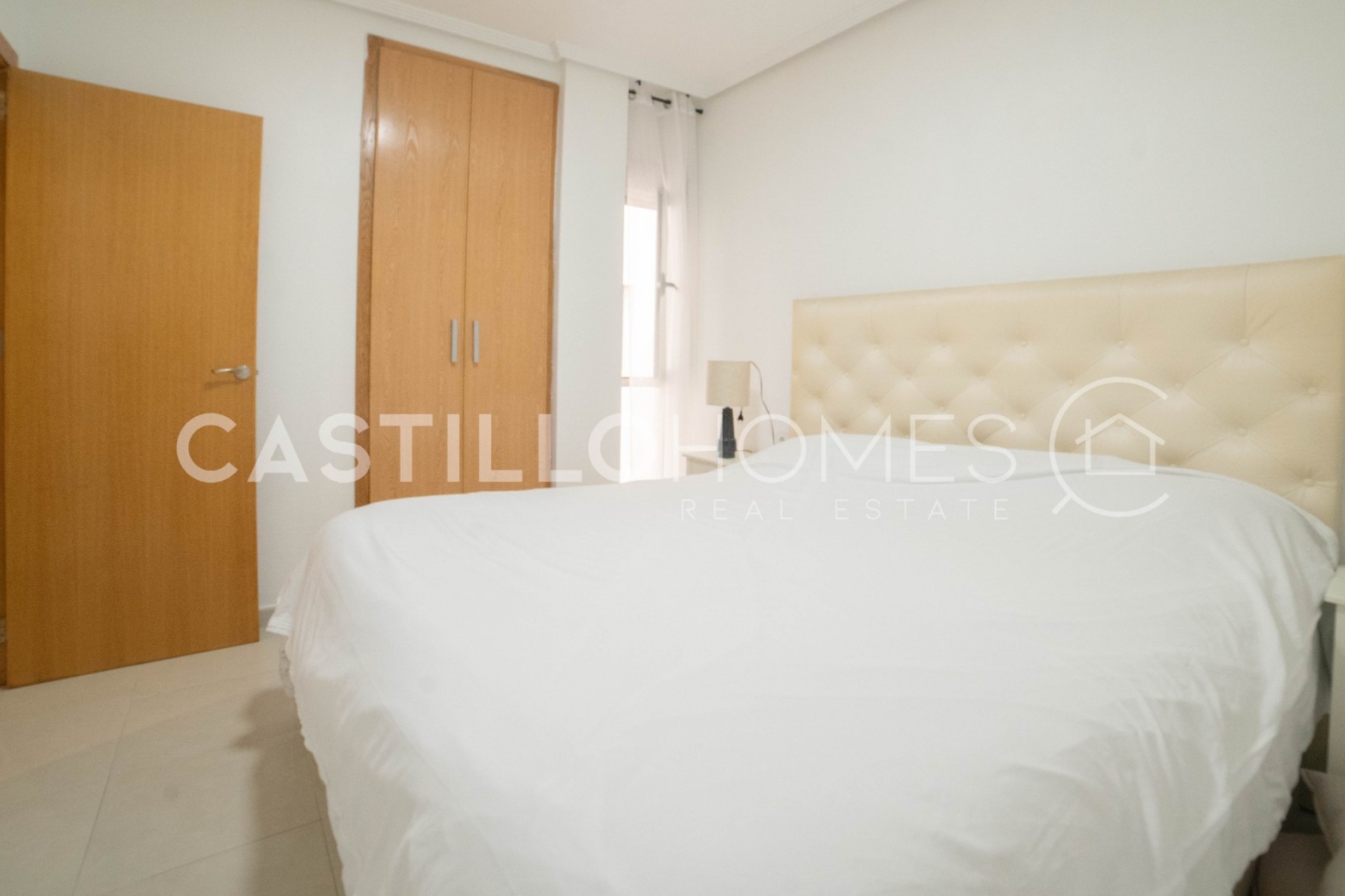 Resale - Apartment -
Torrevieja - Centro