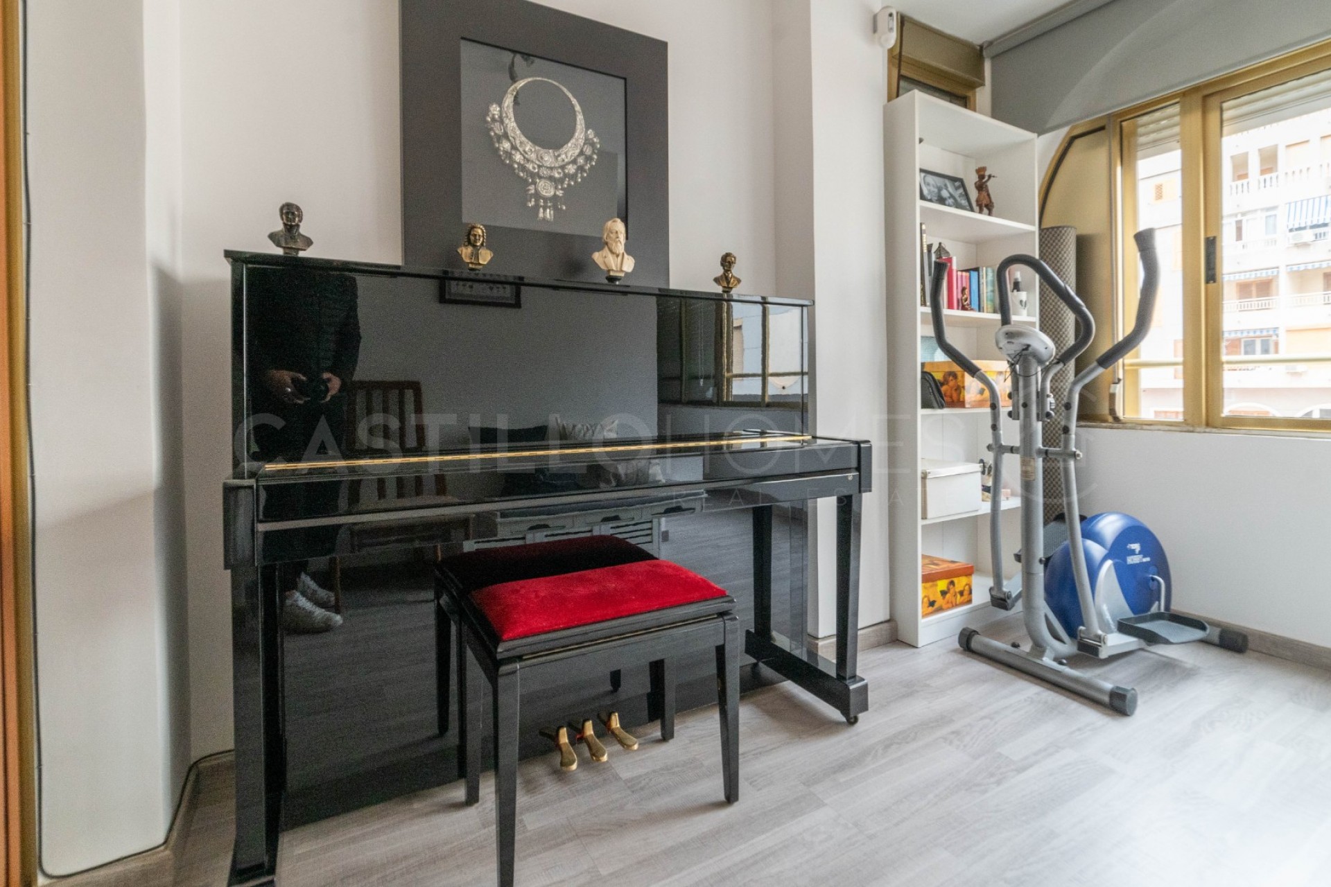 Resale - Apartment -
Torrevieja - El Acequión - Los Náufragos