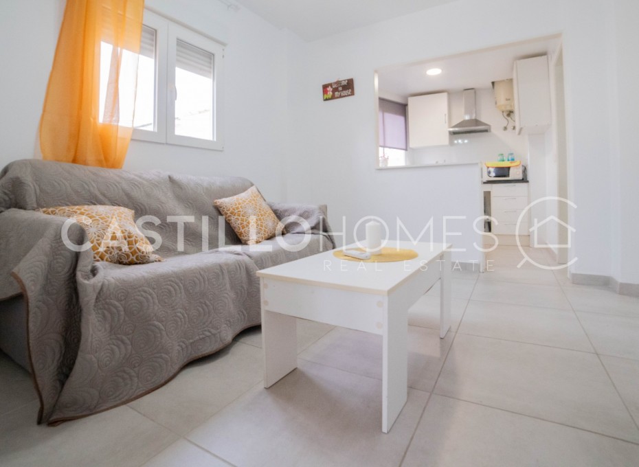 Resale - Apartment -
Torrevieja - El Acequión