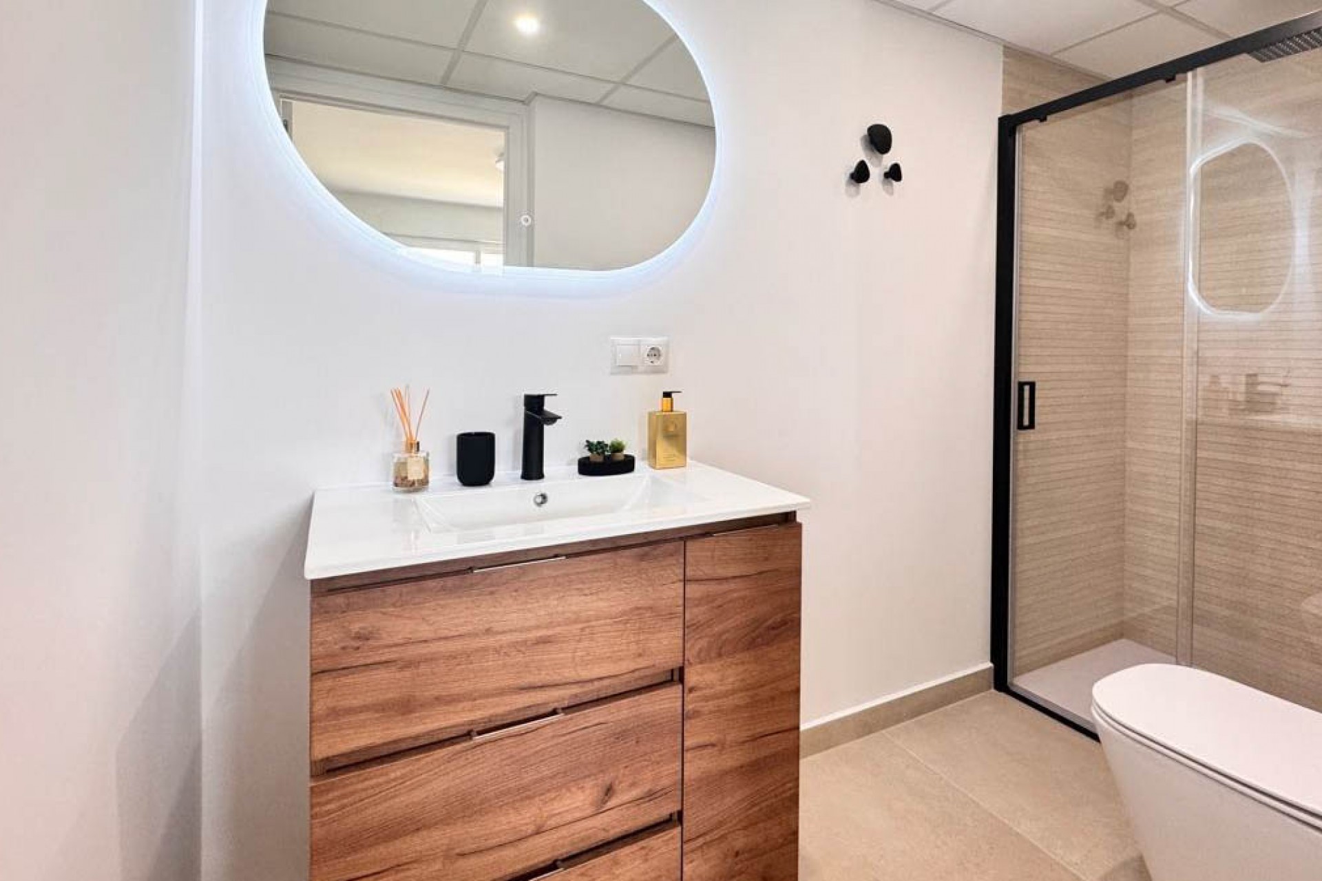 Resale - Apartment -
Torrevieja - El Acequión