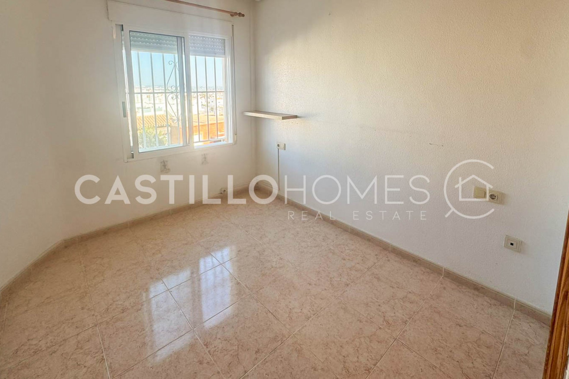 Resale - Apartment -
Torrevieja - La Mata