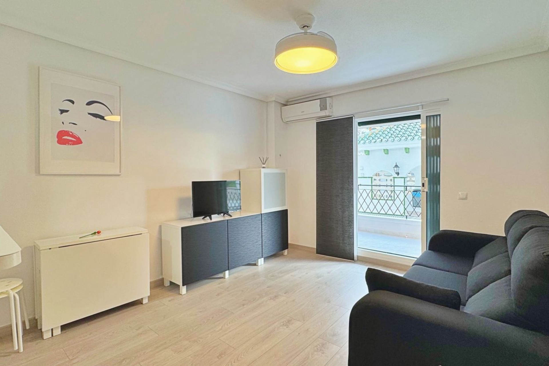 Resale - Apartment -
Torrevieja - La Mata