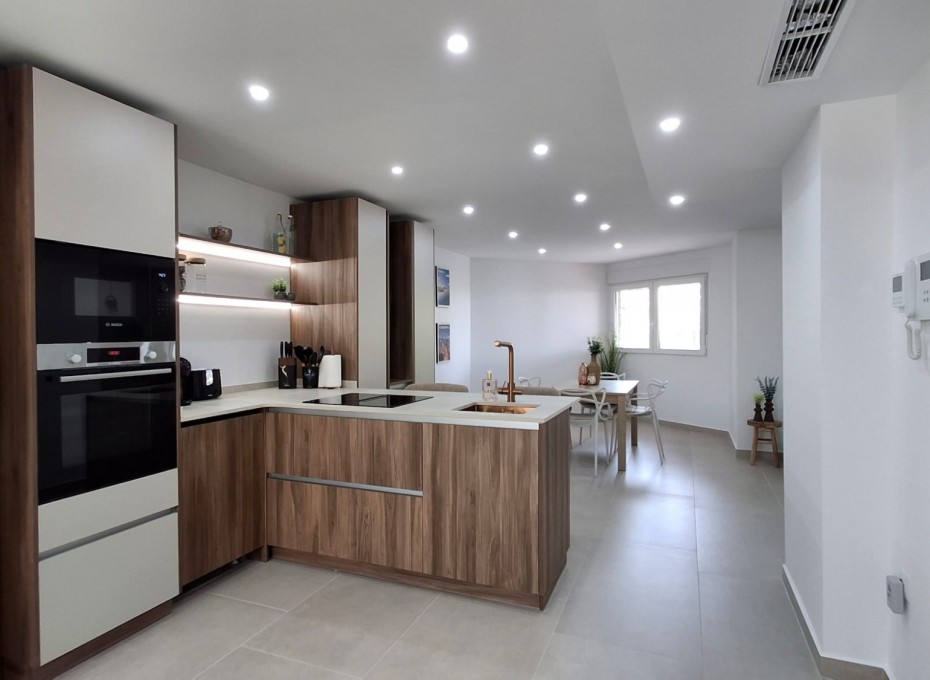 Resale - Apartment -
Torrevieja - Playa Acequion