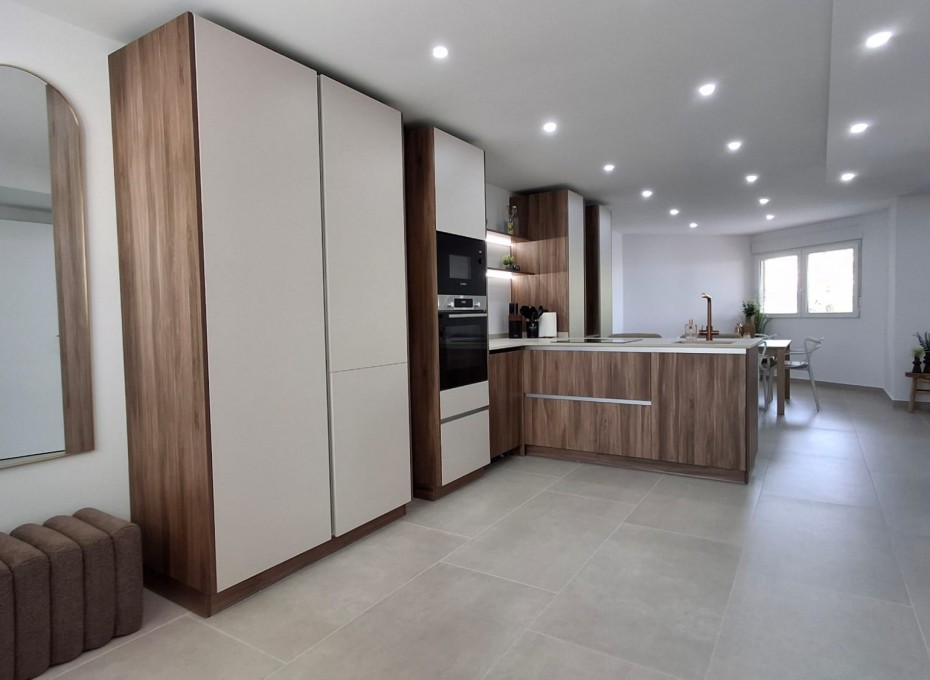Resale - Apartment -
Torrevieja - Playa Acequion