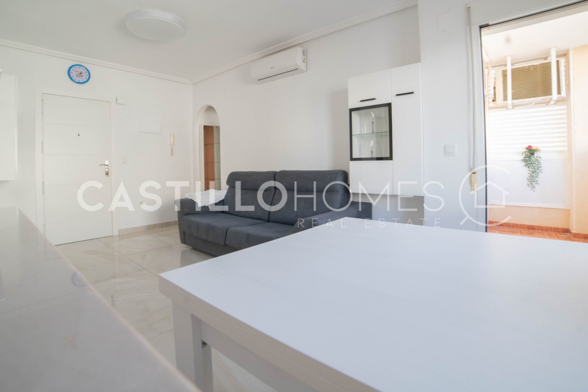 Resale - Apartment -
Torrevieja - Playa de El Cura