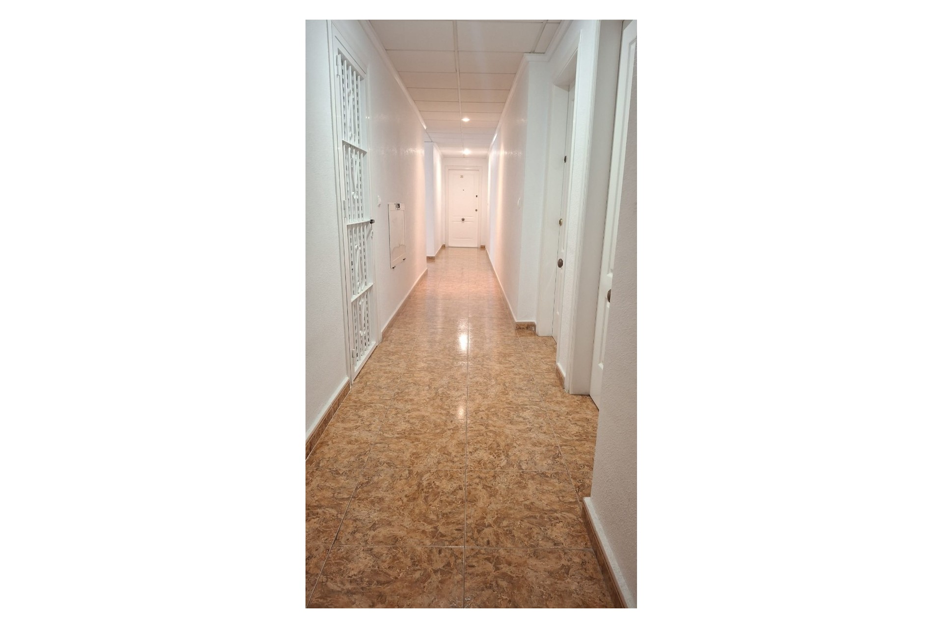 Resale - Apartment -
Torrevieja - Playa de la mata