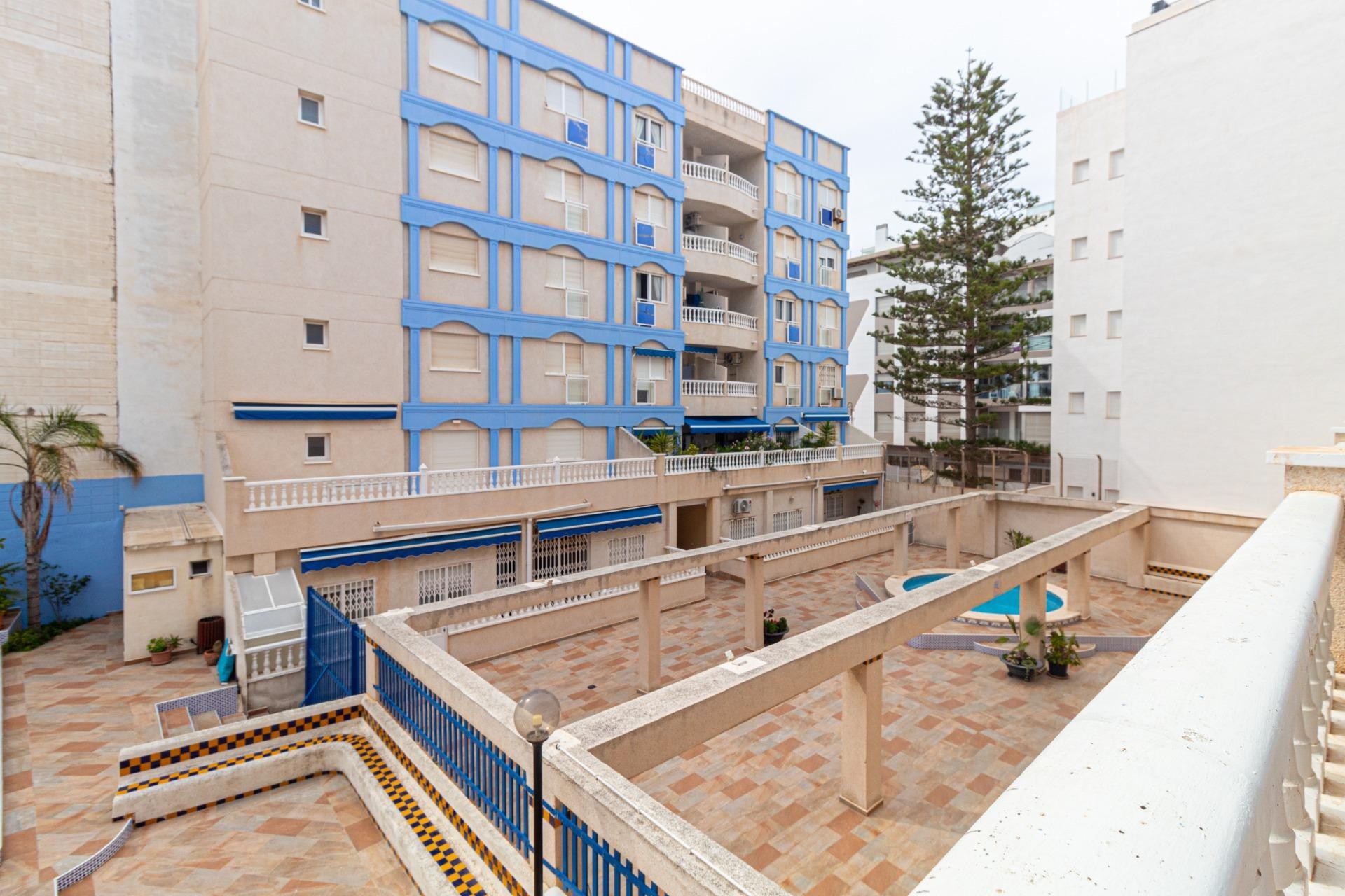 Resale - Apartment -
Torrevieja - Playa de los locos