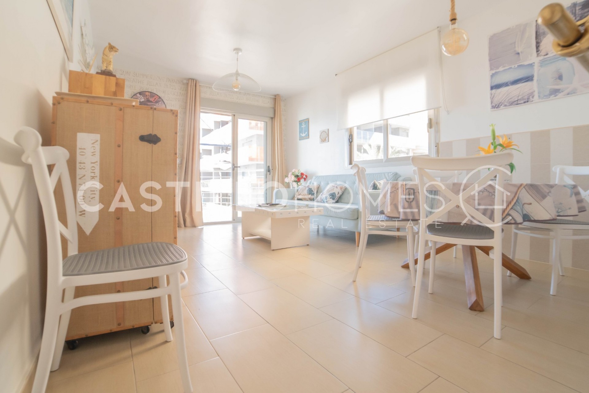 Resale - Apartment -
Torrevieja - Playa de los Locos