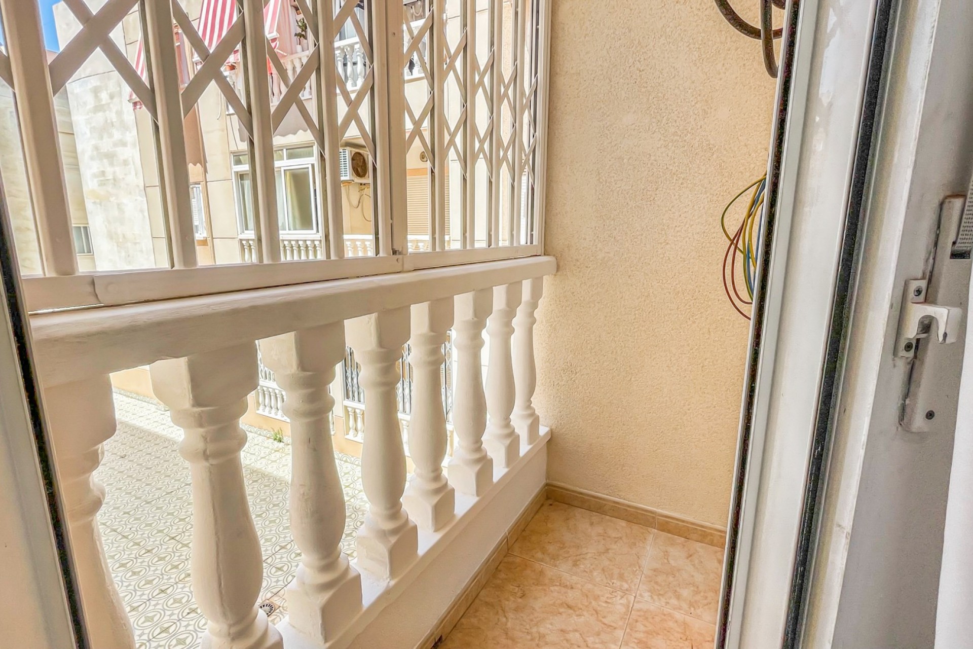 Resale - Apartment -
Torrevieja - Playa de los locos