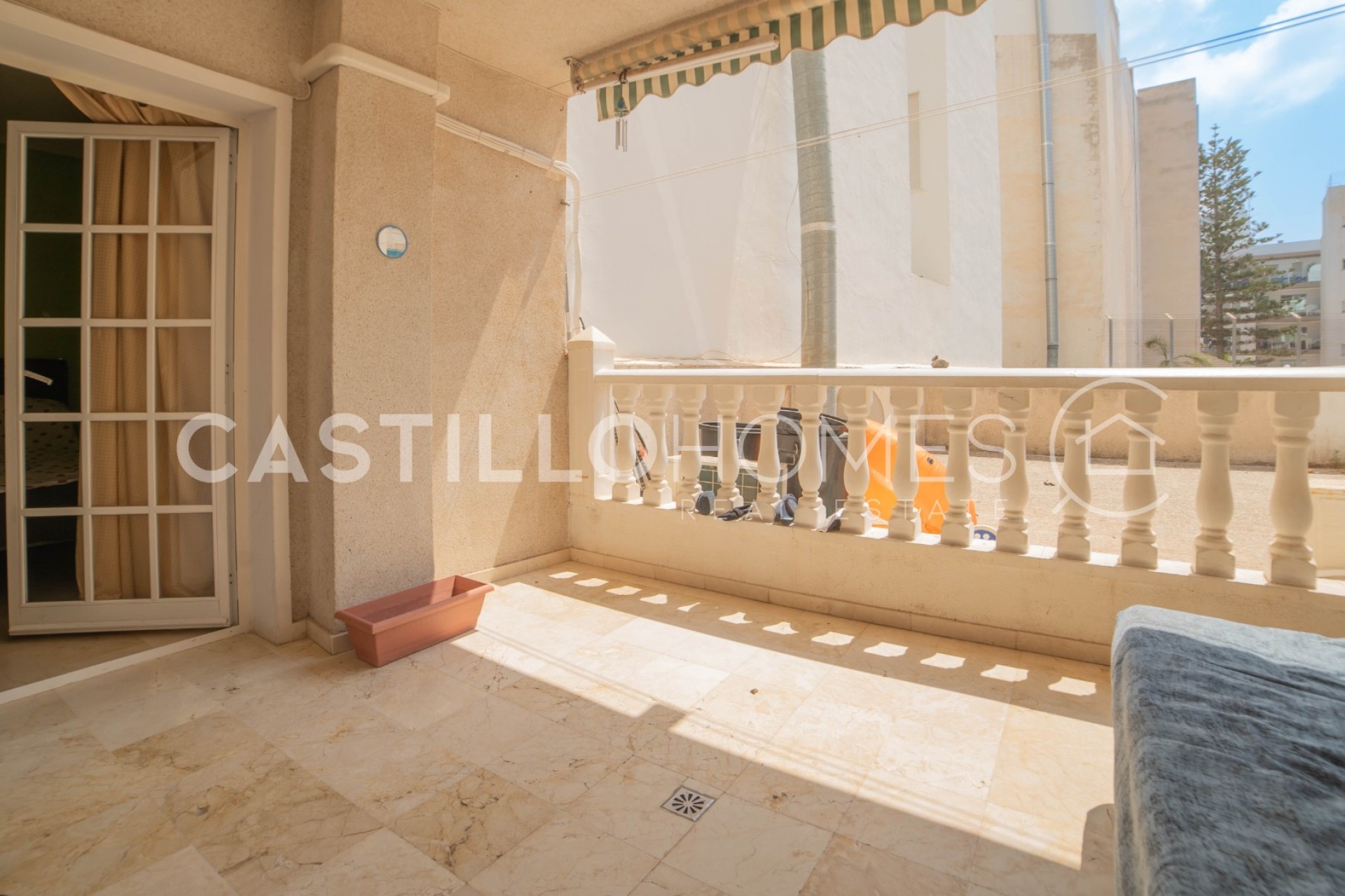 Resale - Apartment -
Torrevieja - Playa de los Locos