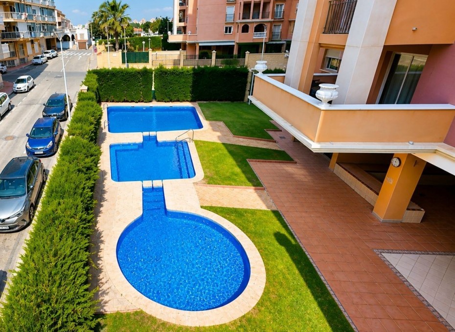 Resale - Apartment -
Torrevieja - Playa de los locos