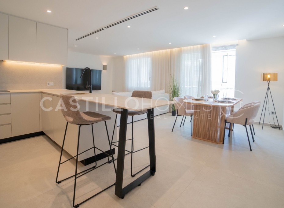 Resale - Apartment -
Torrevieja - Playa del Acequión