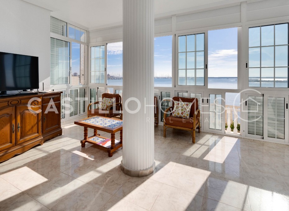 Resale - Apartment -
Torrevieja - Playa del Acequión