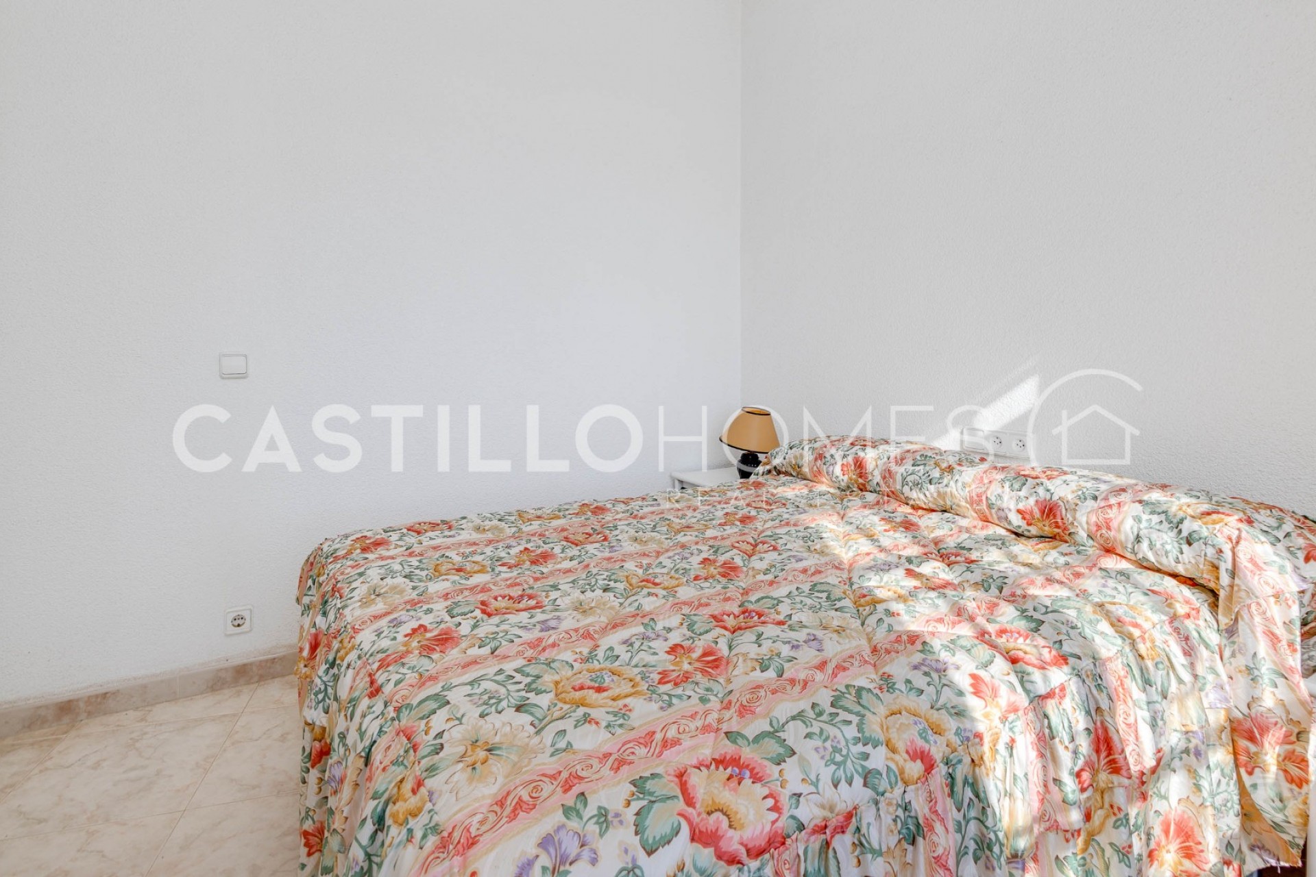 Resale - Apartment -
Torrevieja - Playa del Acequión