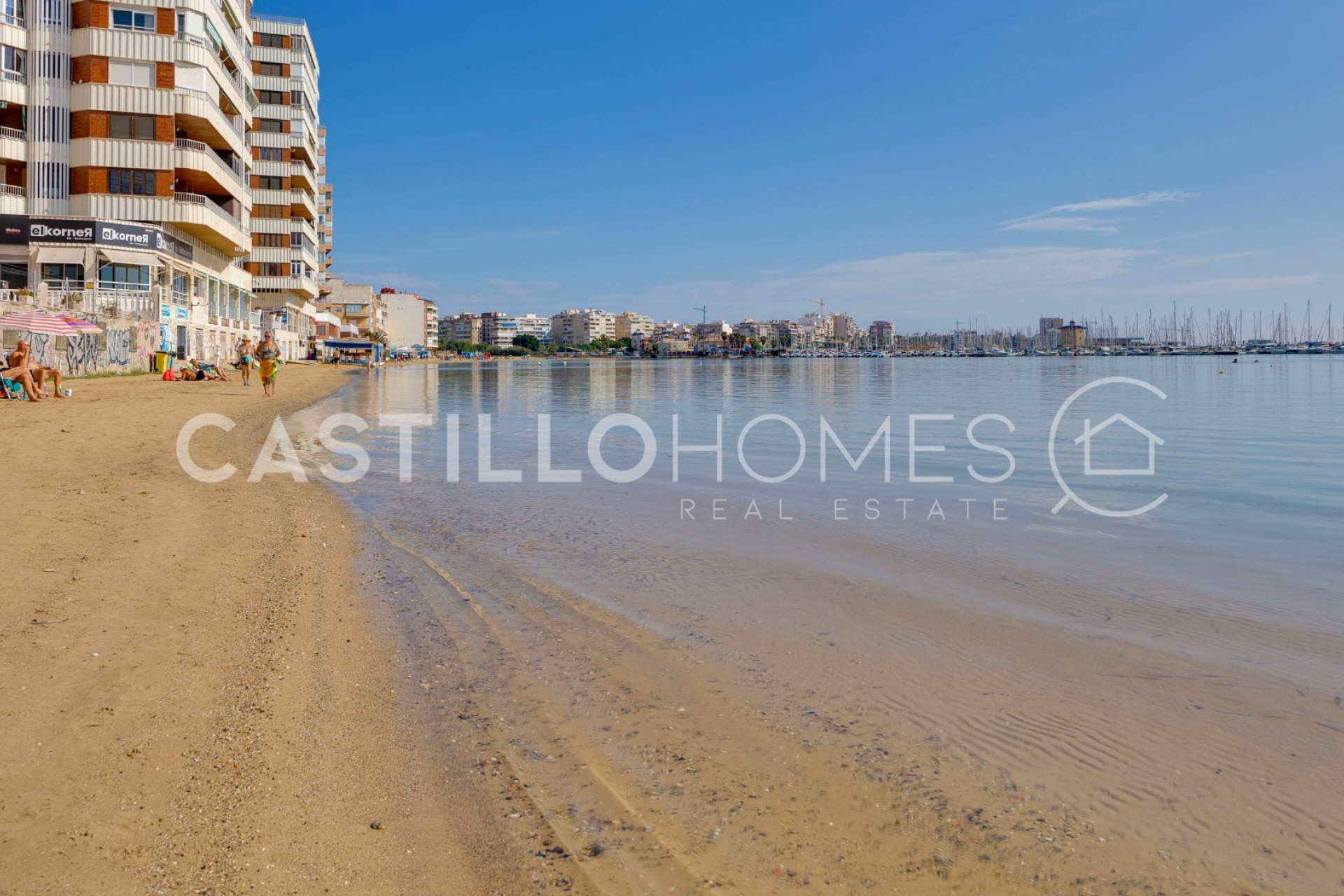 Resale - Apartment -
Torrevieja - Playa del Acequión