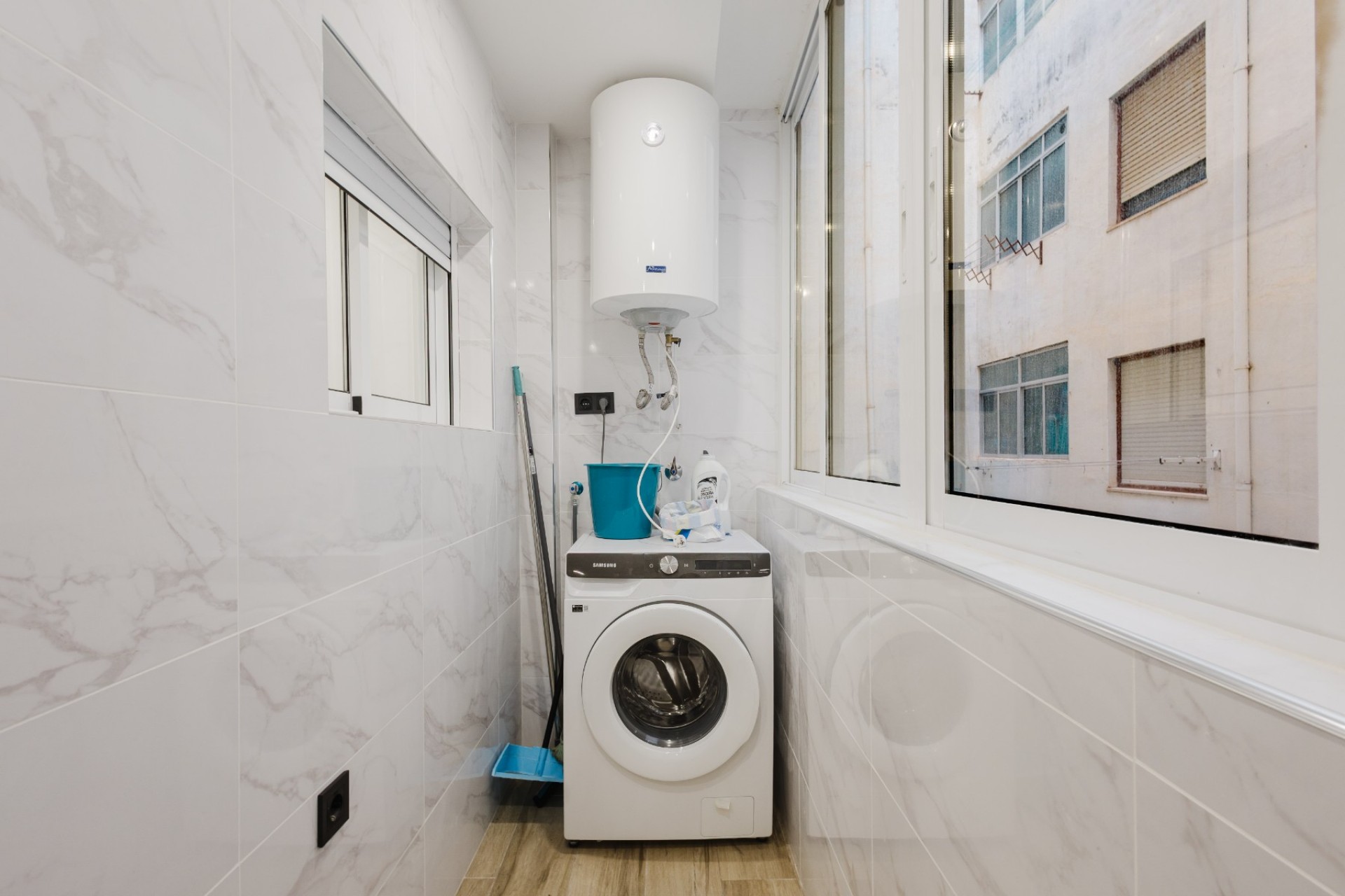 Resale - Apartment -
Torrevieja - Playa del Acequión