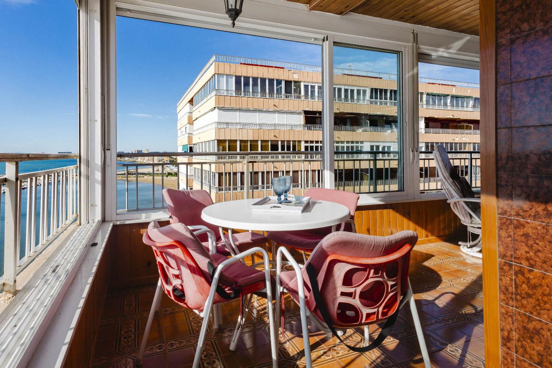Resale - Apartment -
Torrevieja - Playa del Acequión