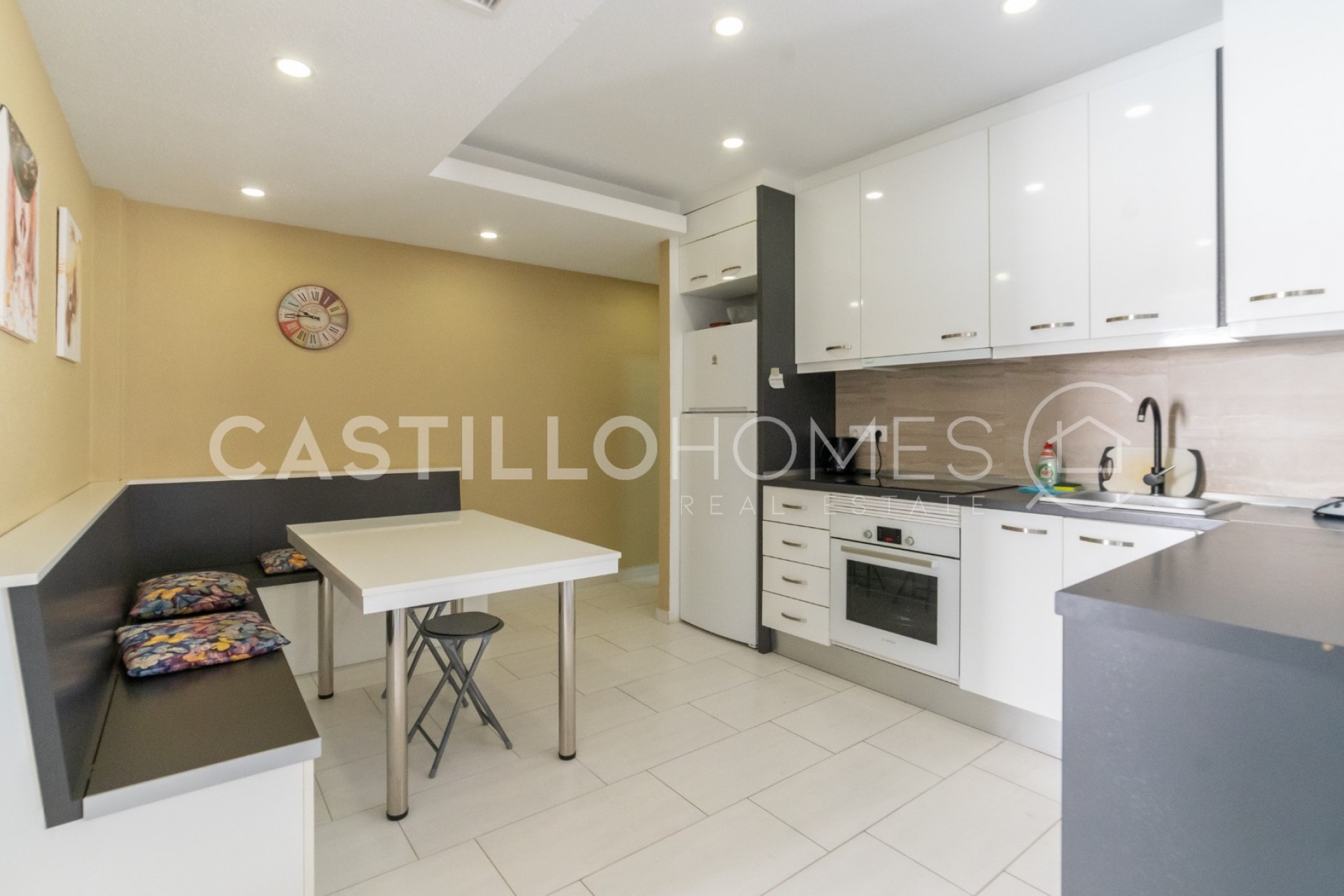 Resale - Apartment -
Torrevieja - Playa del Cura
