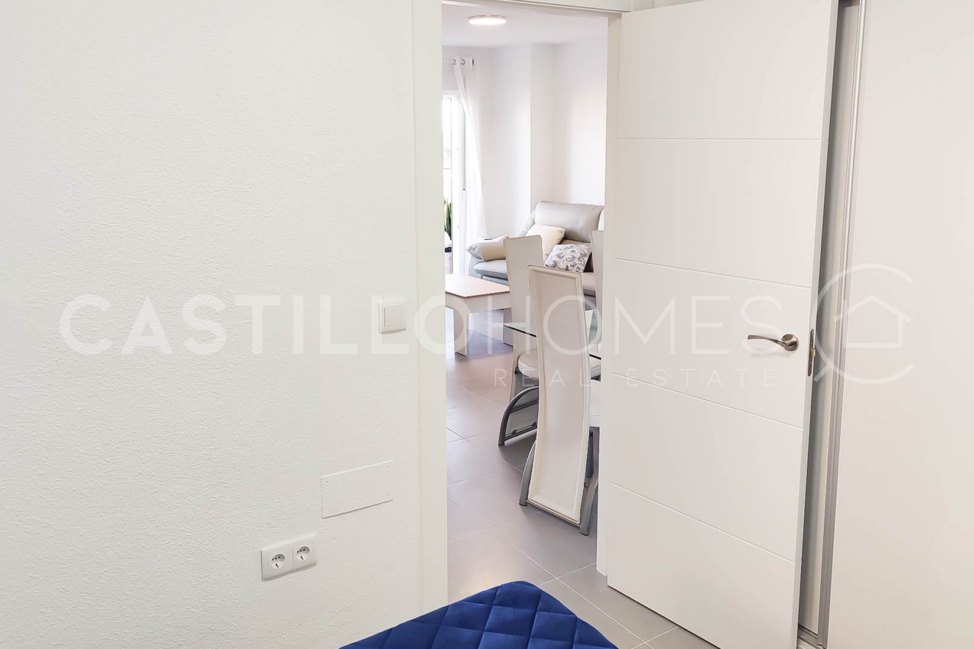 Resale - Apartment -
Torrevieja - Punta prima