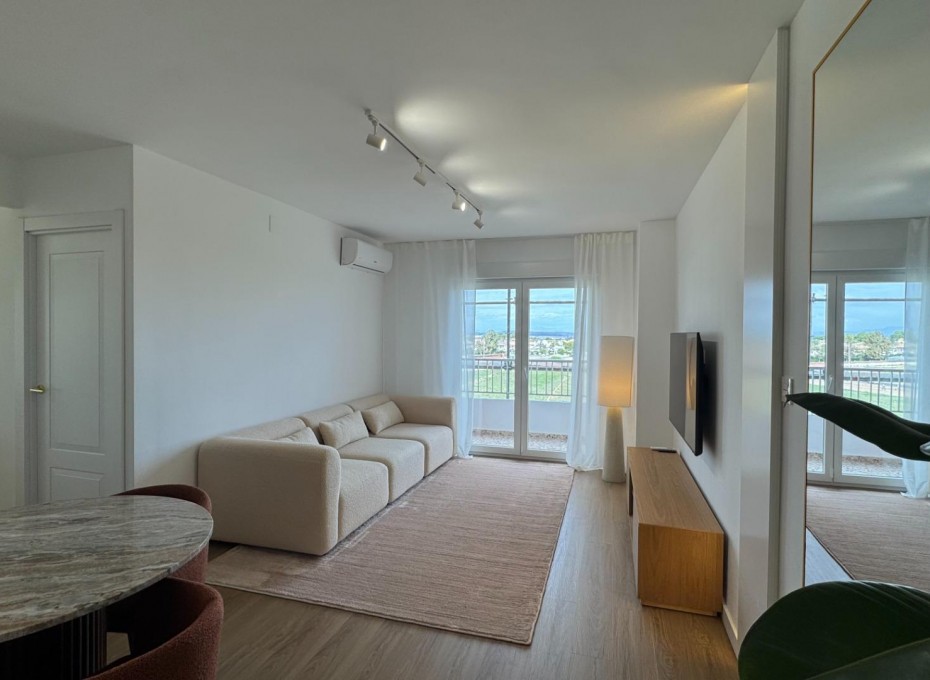 Resale - Apartment -
Torrevieja - Punta prima