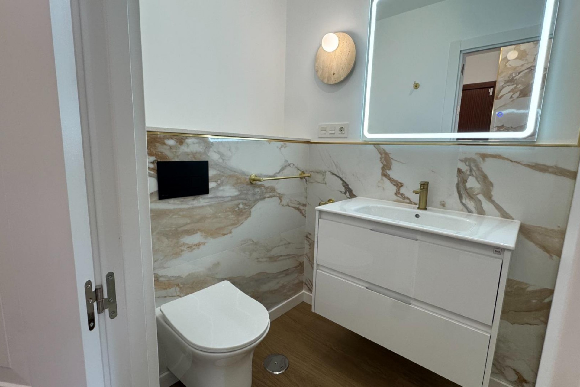 Resale - Apartment -
Torrevieja - Punta prima