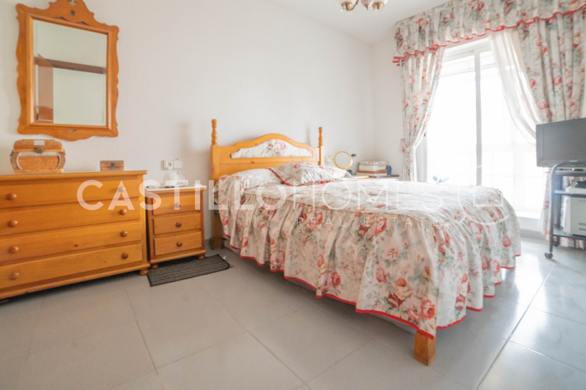 Resale - Apartment -
Torrevieja - Punta prima