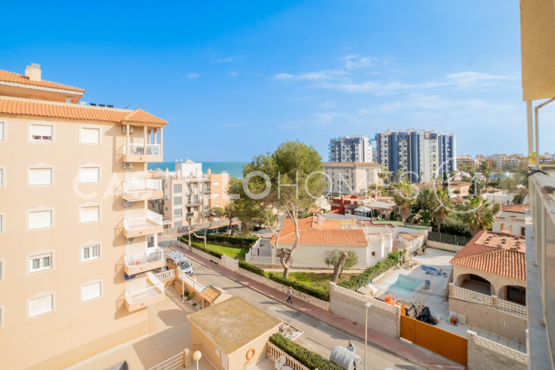 Resale - Apartment -
Torrevieja - Punta prima
