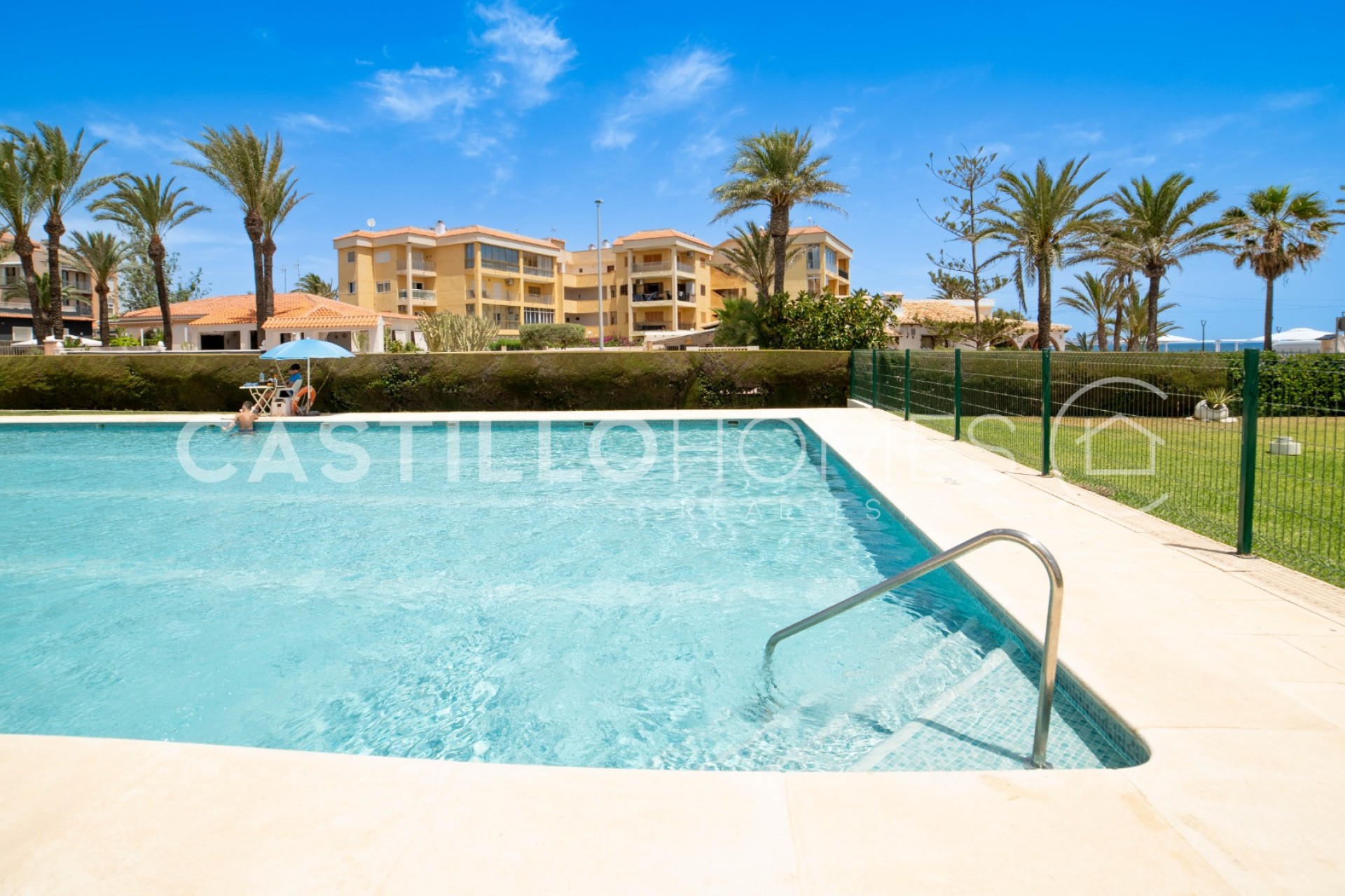 Resale - Apartment -
Torrevieja - Punta prima