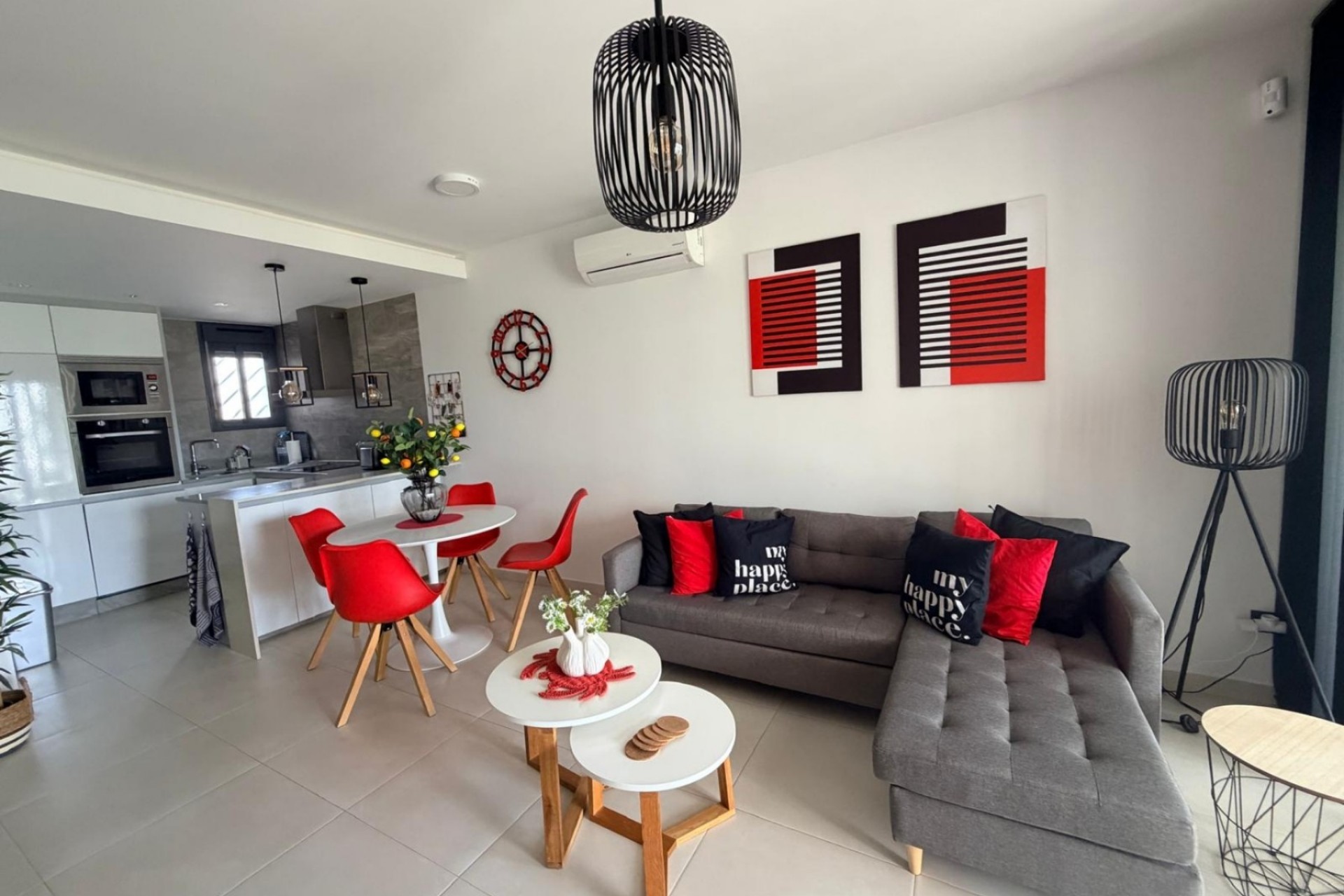 Resale - Apartment -
Torrevieja - Punta Prima