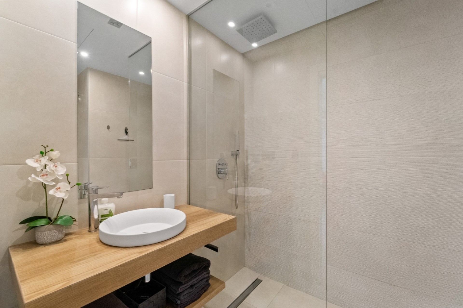 Resale - Apartment -
Torrevieja - Punta Prima