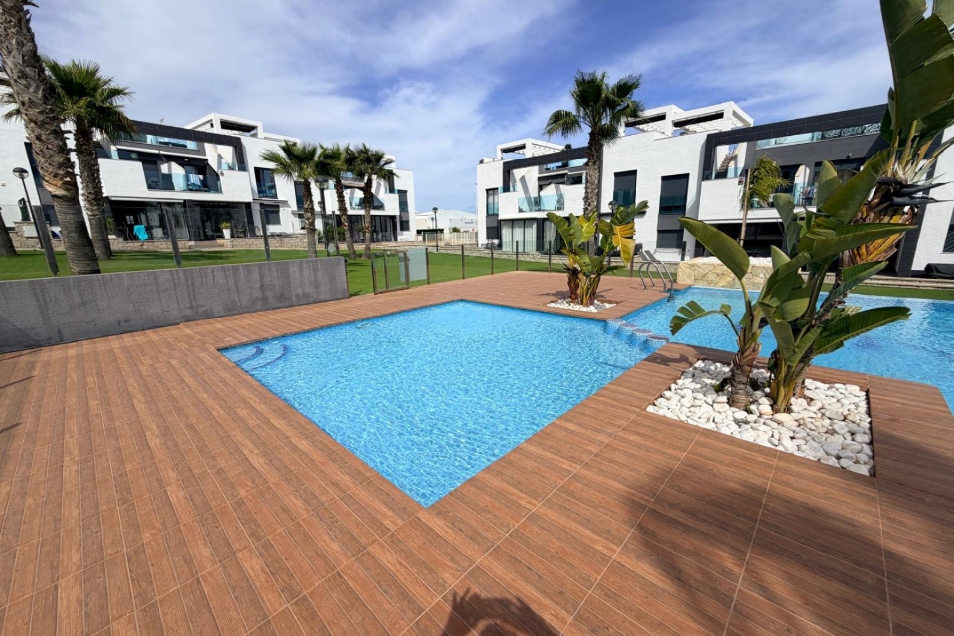 Resale - Apartment -
Torrevieja - Punta Prima