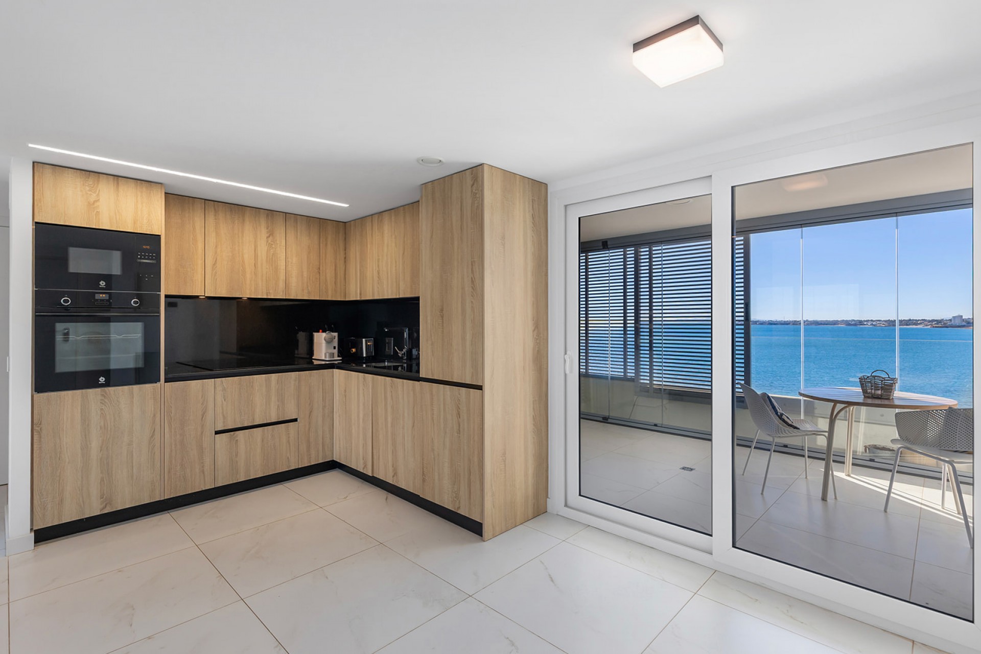 Resale - Apartment -
Torrevieja - Punta prima
