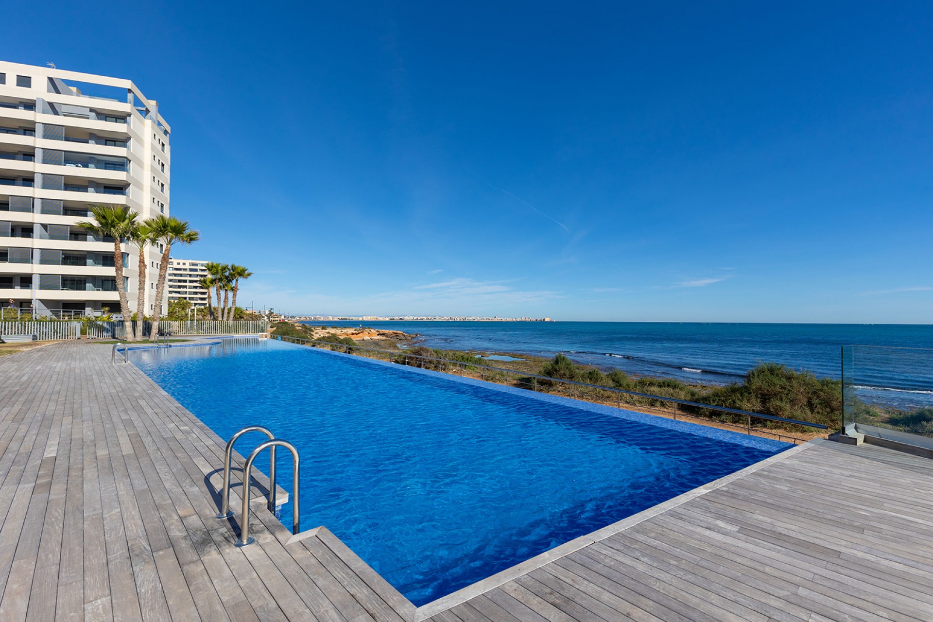 Resale - Apartment -
Torrevieja - Punta prima