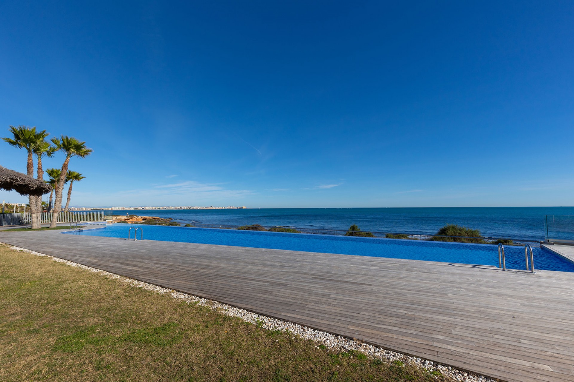 Resale - Apartment -
Torrevieja - Punta prima