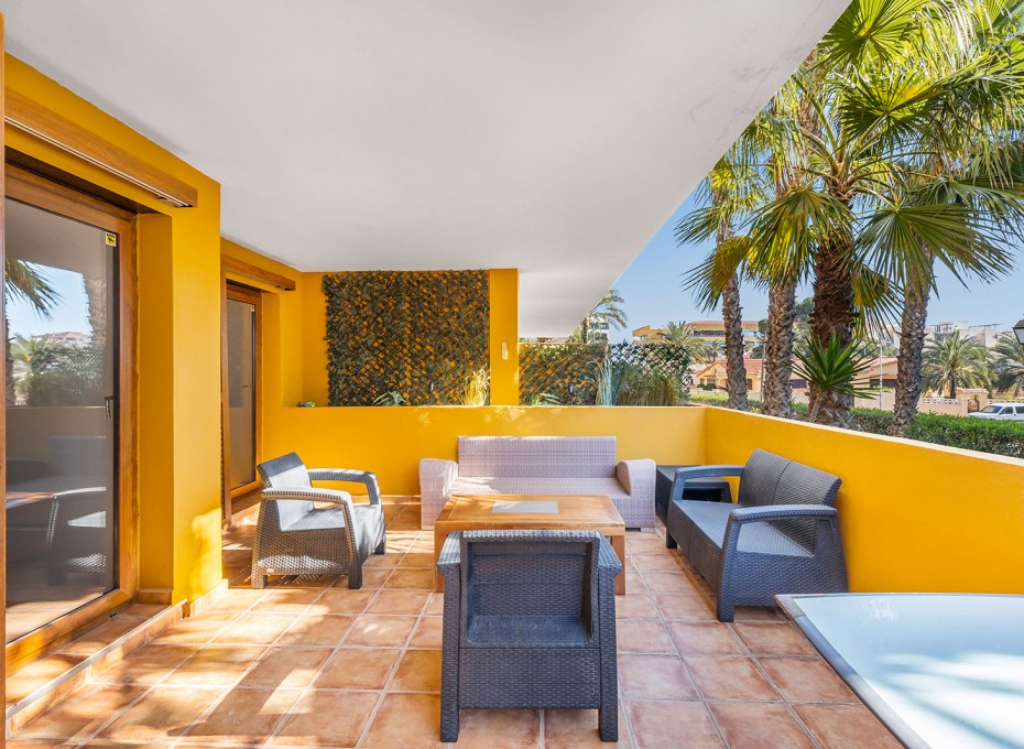 Resale - Apartment -
Torrevieja - Punta prima