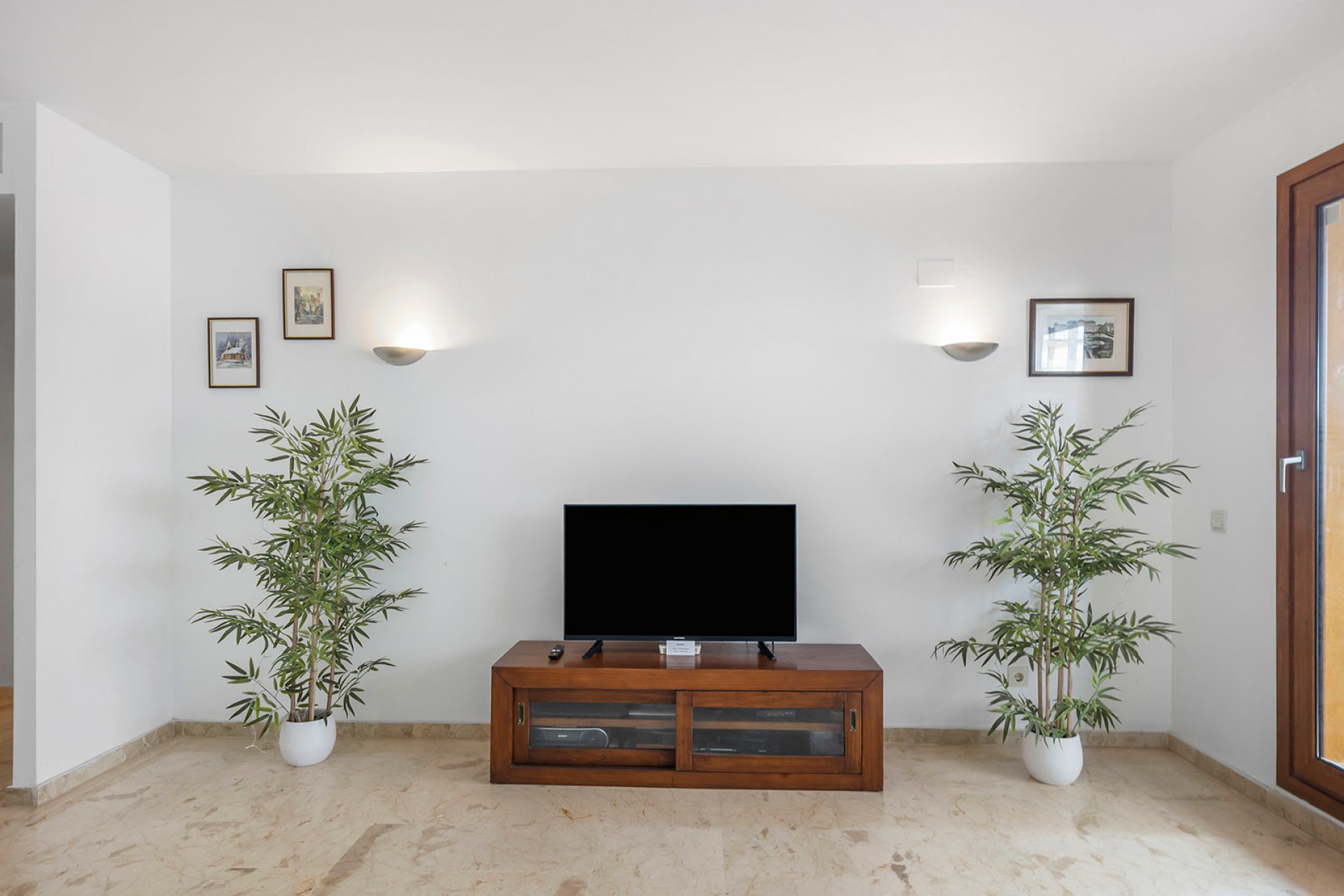 Resale - Apartment -
Torrevieja - Punta prima