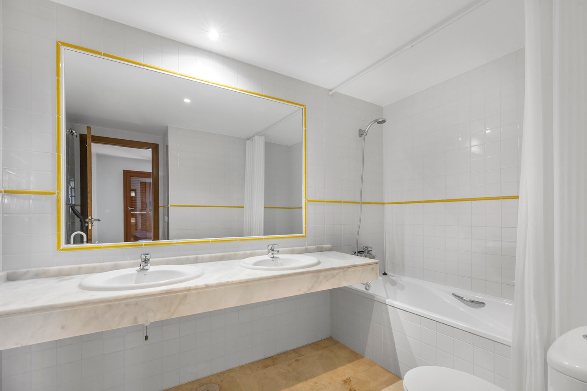 Resale - Apartment -
Torrevieja - Punta prima