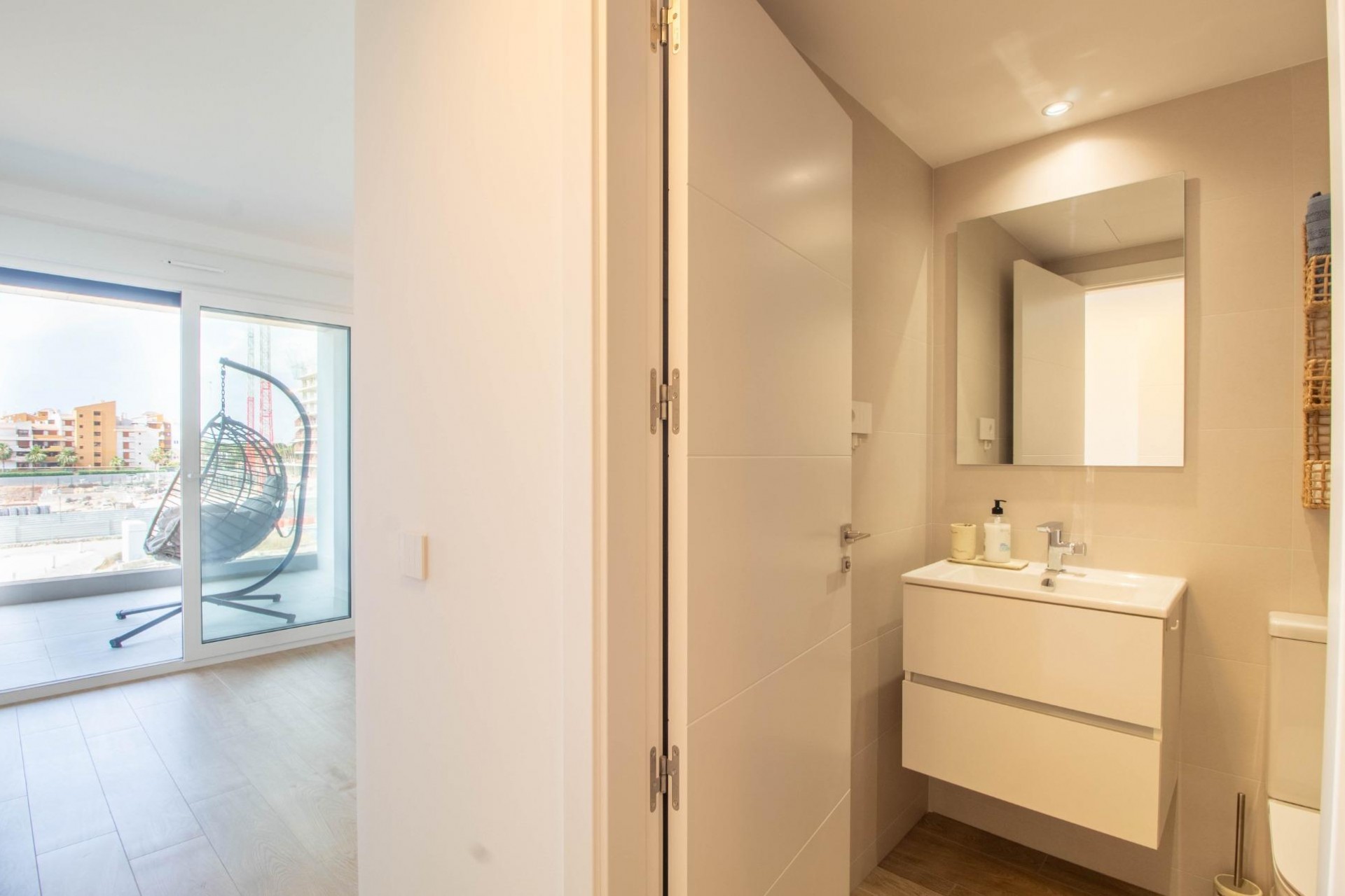 Resale - Apartment -
Torrevieja - Punta prima