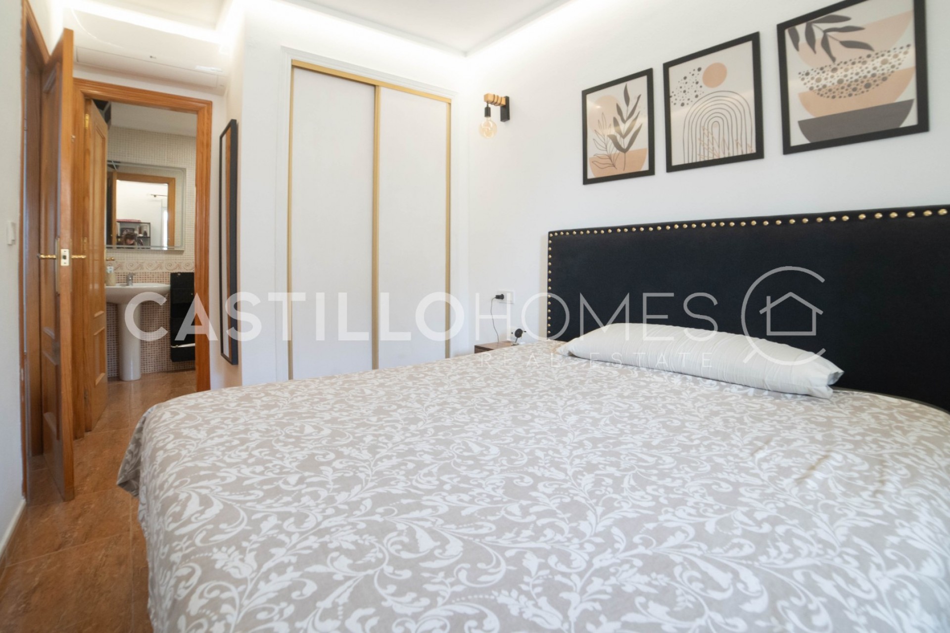 Resale - Apartment -
Torrevieja - Sector 25