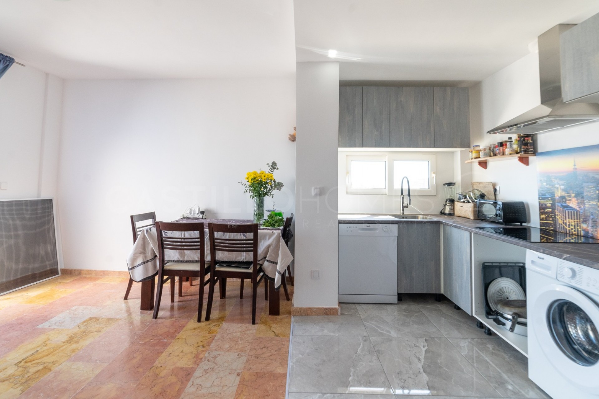 Resale - Apartment -
Torrevieja - Torrelamata - La Mata