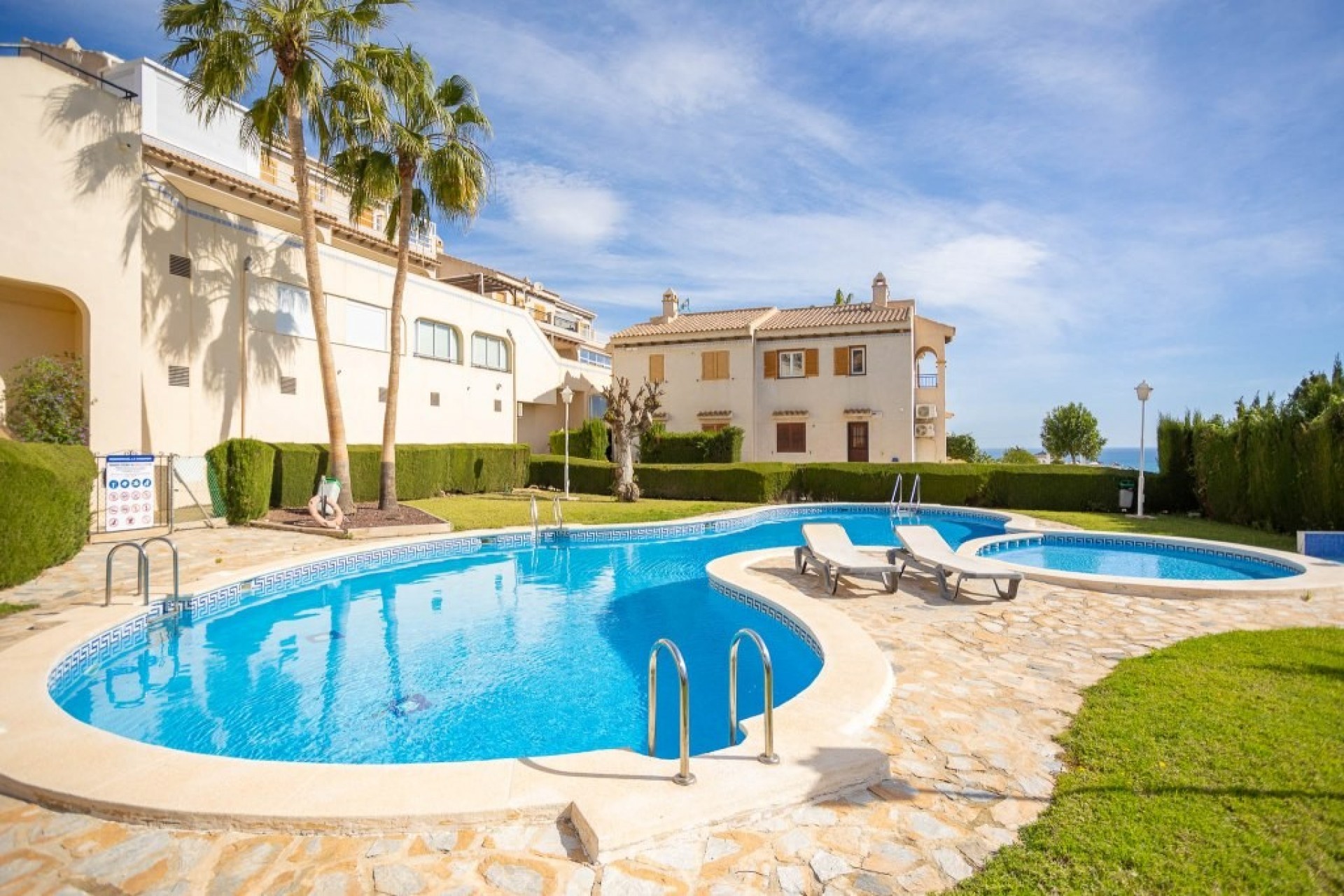 Resale - Apartment -
Torrevieja