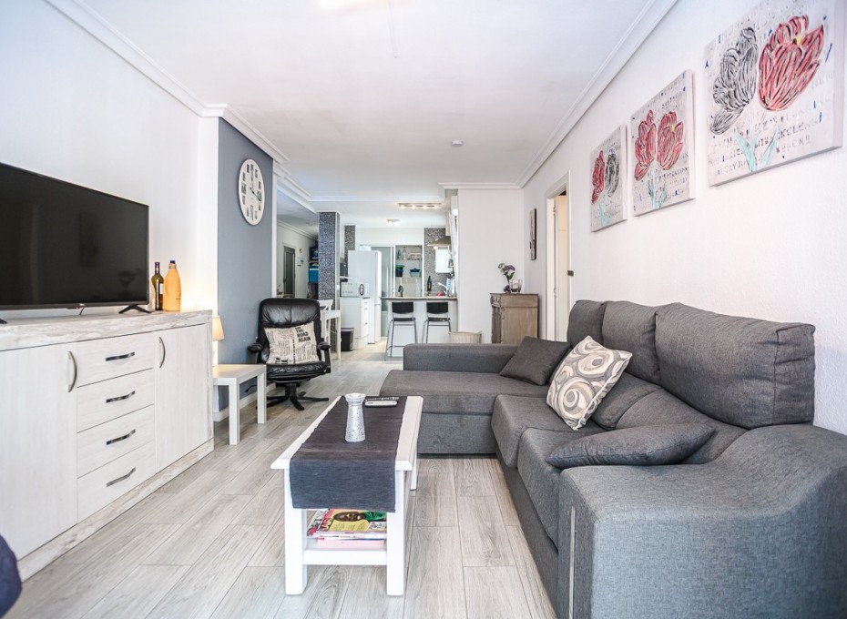Resale - Apartment -
Torrevieja