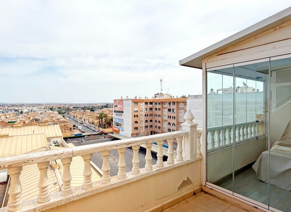 Resale - Apartment -
Torrevieja