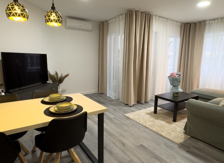 Resale - Apartment -
Torrevieja