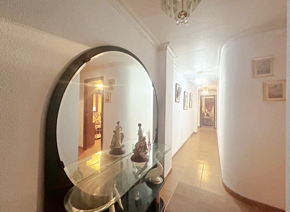 Resale - Apartment -
Torrevieja