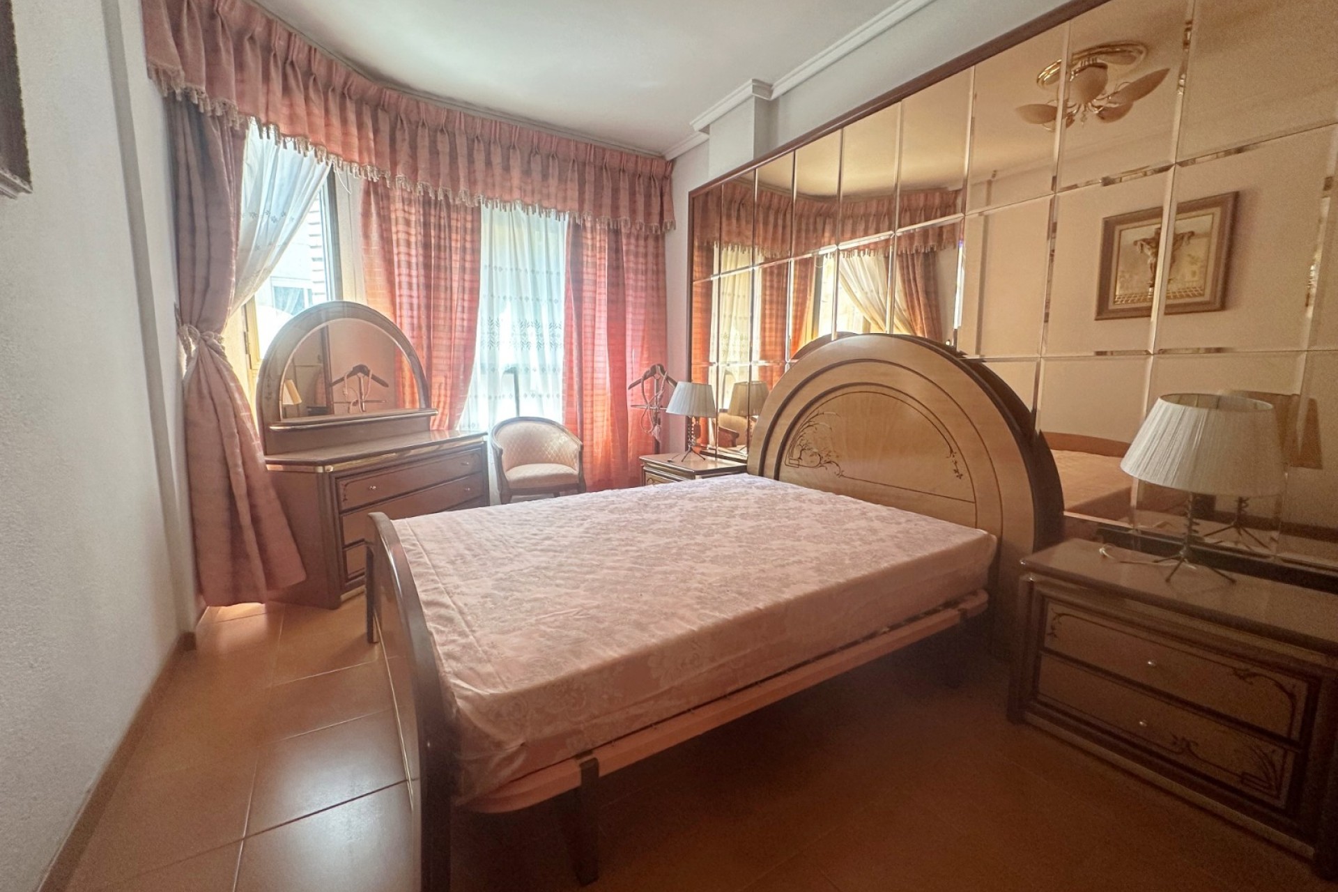Resale - Apartment -
Torrevieja