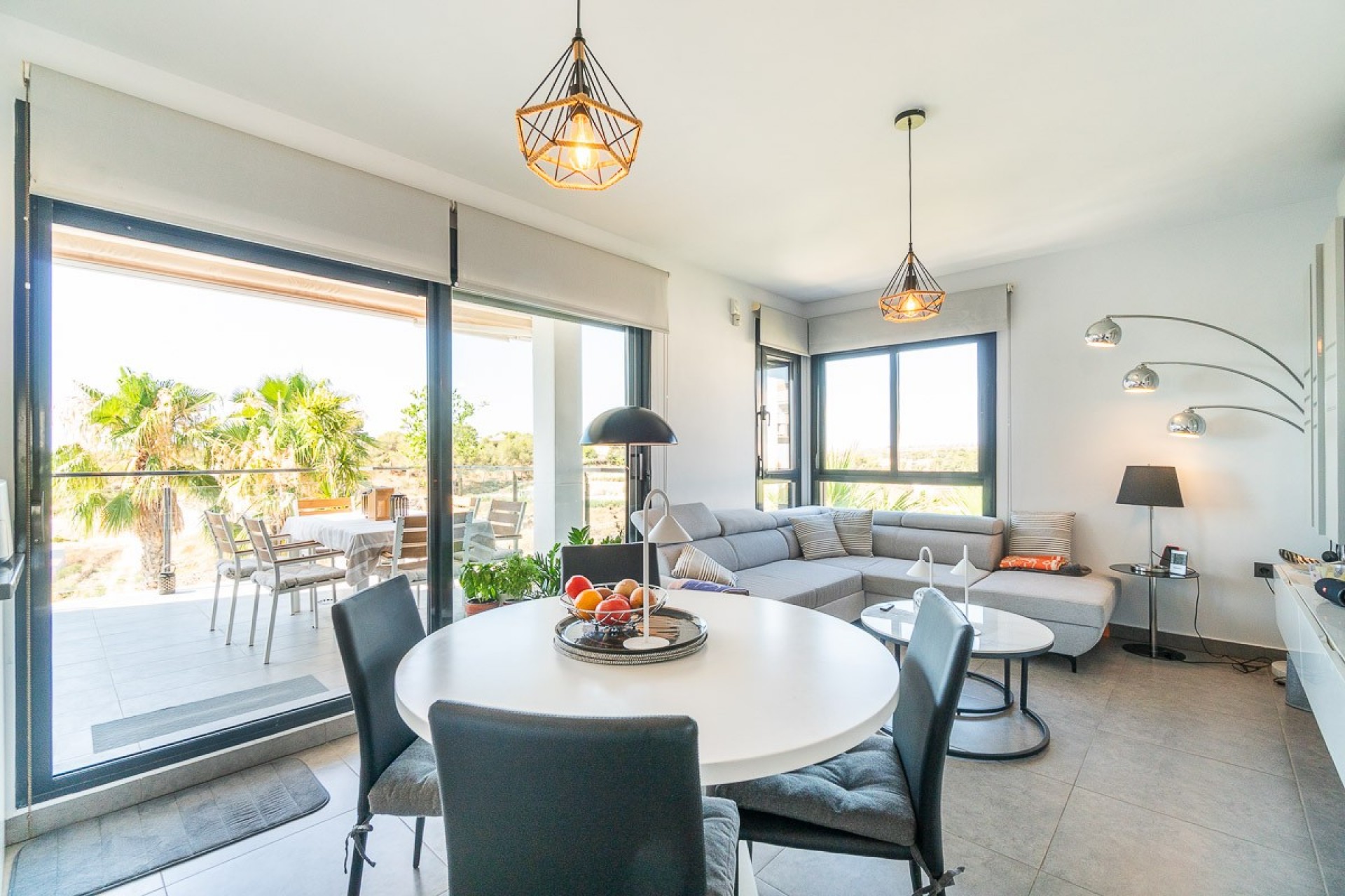 Resale - Apartment -
Villamartin - La fuente